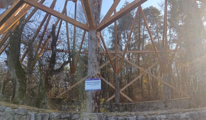 1. fotografia fotogalérie Projekty / Revitalizácia Rastlinného kostola Sv. Ladislava - foto