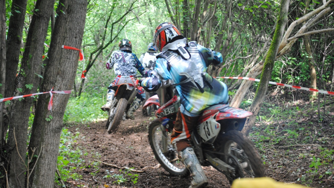 Fotografia fotogalérie Motocross gulyásparti Debrődön 2012. június 10.