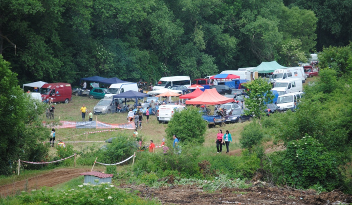 3. fotógaléria fotózás Motocross gulyásparti Debrődön 2012. június 10.