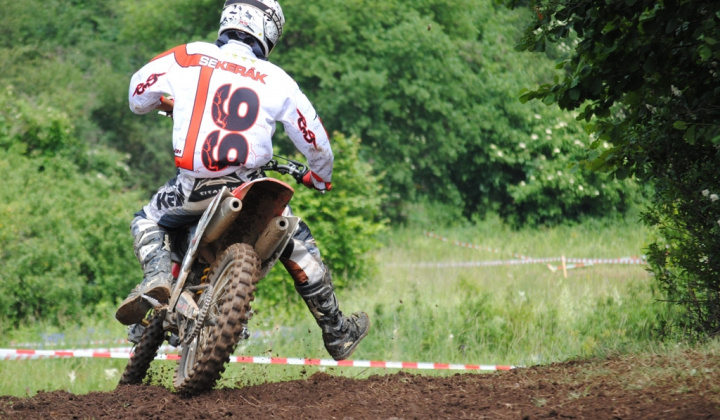 8. fotógaléria fotózás Motocross gulyásparti Debrődön 2012. június 10.