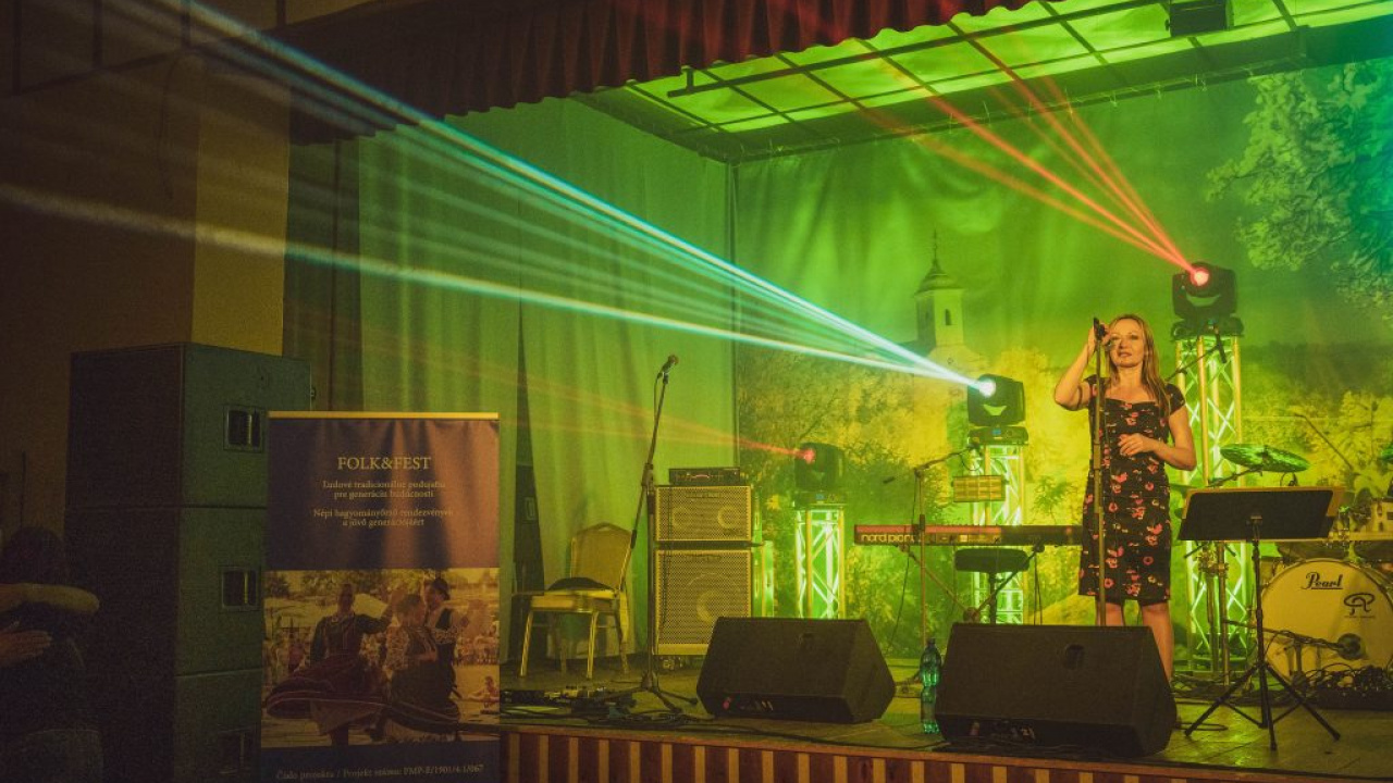 Fotografia fotogalérie Ľudové tradicionálne podujatia pre generáciu budúcnosti FOLK&FEST Népi hagyományőrző rendezvények a jövő generációjáért 2021.06.04. Debraďske drozdy festival / Debrődi rigók fesztivál