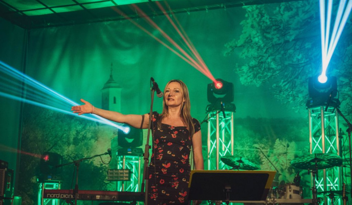 3. fotografia fotogalérie Ľudové tradicionálne podujatia pre generáciu budúcnosti FOLK&FEST Népi hagyományőrző rendezvények a jövő generációjáért 2021.06.04. Debraďske drozdy festival / Debrődi rigók fesztivál