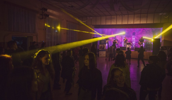 8. fotografia fotogalérie Ľudové tradicionálne podujatia pre generáciu budúcnosti FOLK&FEST Népi hagyományőrző rendezvények a jövő generációjáért 2021.06.04. Debraďske drozdy festival / Debrődi rigók fesztivál